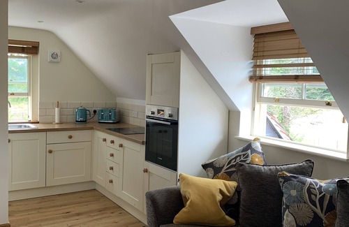 Warsash House | Quiet Retreat with Snug and Meadow Views