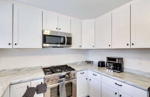 Ridgecrest House | Quiet Ridgecrest Vacation Rental w/Private Yard!