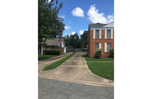 Cardinal Heights Apartment | quiet, safe apt in mid-town Little Rock