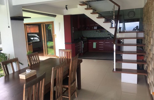 Kampial Villa | Quiet secluded hilltop villa with amazing views