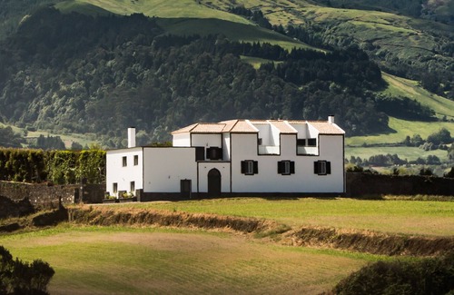 Ribeira Grande Apartment | quiet secluded location, yet central, the perfect family vacation