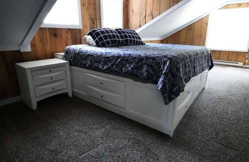 St Ignace House | Quiet, Secluded UP home. Short trip to Mackinac Island boat docks!