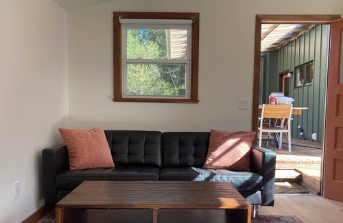 Sebastopol Apartment | Quiet, serene getaway in the countryside. 10min from the town of Sebastopol.