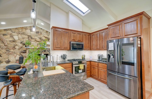 Salinas House | Quiet South Salinas Home: Next to SVMH!