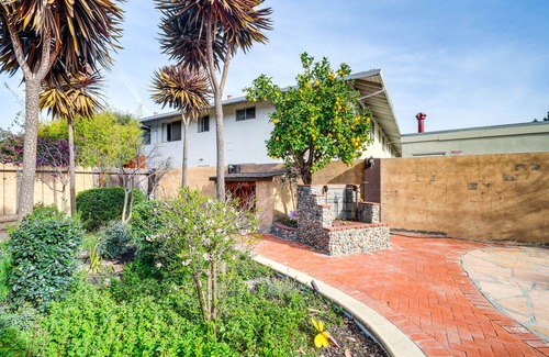 Salinas House | Quiet South Salinas Home: Next to SVMH!