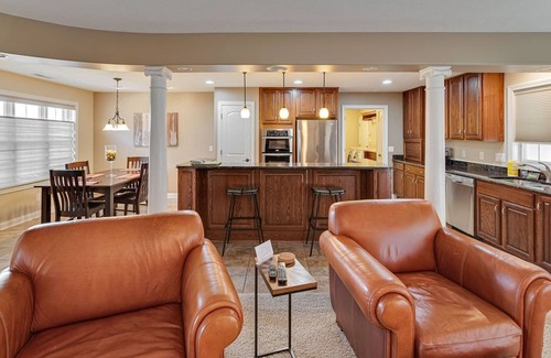 Hemlock House | Quiet, Spacious & Convenient Ranch Home just Southeast of Downtown NO PETS