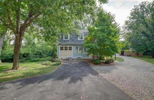 St. Charles House | Quiet St Charles Cottage with Patio and 4 Acres