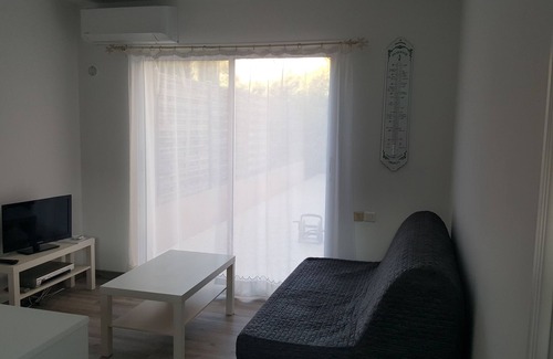 La Penne-sur-Huveaune Apartment | Quiet studio near Aubagne