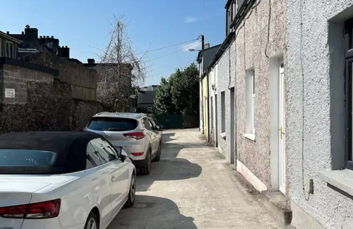 Cork House | Quiet townhouse with Irish charm