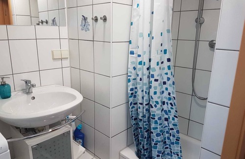 Muhlburg Apartment | Quiet vacation apartment in Karlsruhe Fitters, business travelers, commuters, families