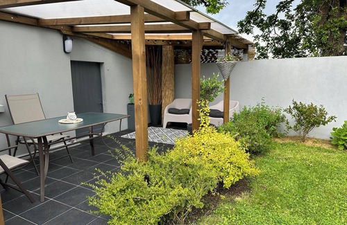 Sene House | Quiet vacation in small house with enclosed garden