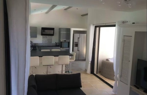 Preconil Villa | Quiet villa, view of the hills near the sea, heated pool, CLIM