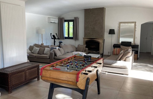 Roquevaire House | Quiet villa, ideal for families, with swimming pool and breathtaking view