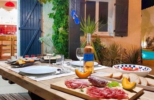 Carry-le-Rouet Villa | Quiet villa with swimming pool and private garden. Beach and village 800 m'away