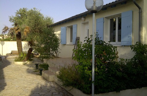 Le Cres House | Quiet villa with large pool