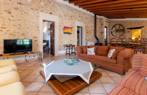 Campanet Villa | Quiet villa with private pool and barbecue area, YourHouse Mata Grossa