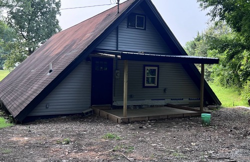 Madisonville House | Quietly Charming A-Frame