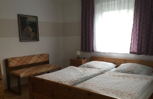 Riedlhutte Apartment | Quietly located apartment (80sqm) with garden and balcony