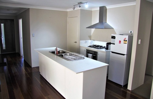 Ridgewood House | Quinn's Beach Family Accommodation