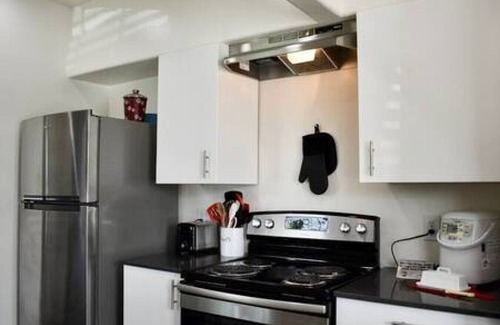 Baker City House | Quinn's Cottage, Downtown! Cozy Downtown Home! Sleeps 6, Local Golfing 50% Off!