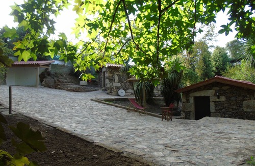 Molares Cottage | Quinta da Chouza AGROTURISMO e ENOTURISMO MOINHO N - Private beach - Free Wifi