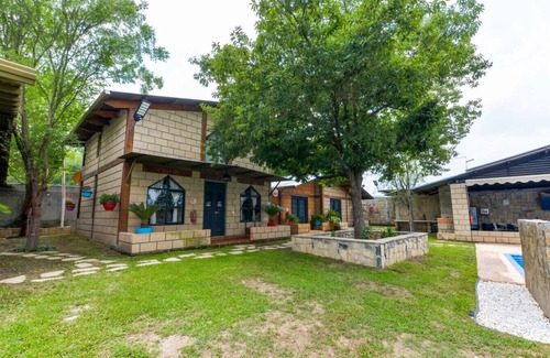Montemorelos Cabin | Quinta Allende | Bar, Bar, Palapa with grill, Soccer, Volleyball, Children's Games
