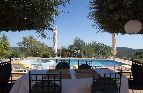 Loule Villa | Quinta Amarela XL by Portucasa