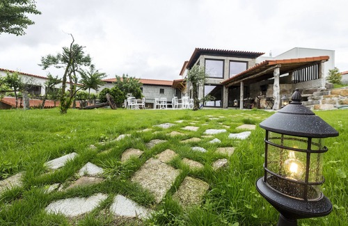 Medelo House | QUINTA DO RIO - Room (C) -Hotel rural - Restaurant- Small. lunch included