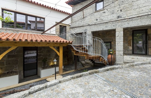 Medelo House | QUINTA DO RIO - Room (C) -Hotel rural - Restaurant- Small. lunch included