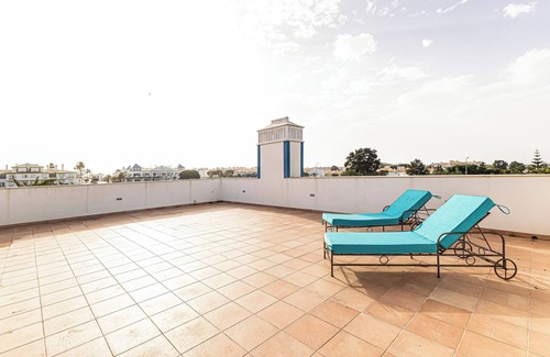 Gale Villa | Quinta dos Figos, a charming 5-bed villa with Jacuzzi in Galé, Albufeira.