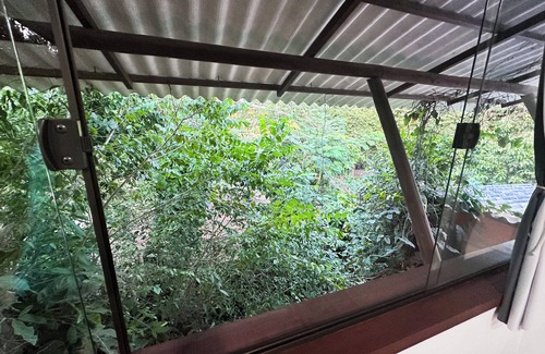 Manguinhos Villa | Quintal do Contêiner