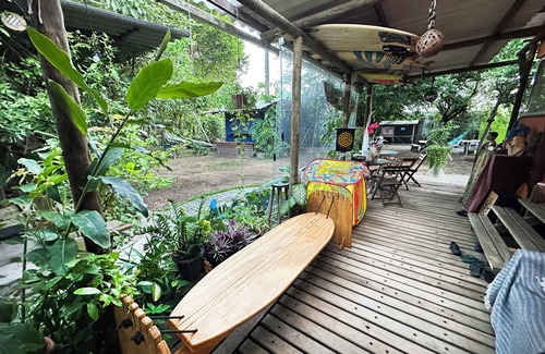 Manguinhos Villa | Quintal do Contêiner