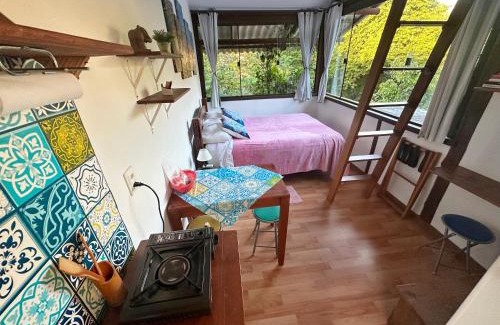 Manguinhos House | Quintal do Contêiner em Manguinhos