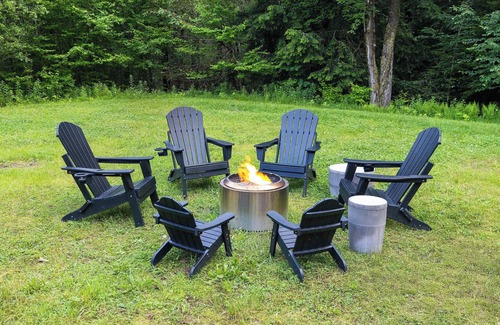 Becket House | Quintessential 6-BR Berkshires Lodge