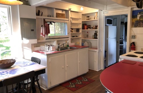 Bernard Cottage | Quintessential Maine Seaside Cottage on MDI near Acadia National Park