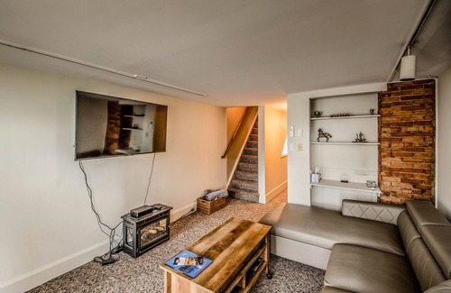Downtown Harrisburg Apartment | Quirky Downtown Loft