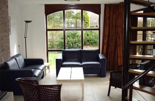 Westenschouwen House | Quit location, lot of privacy, a great garden to play
