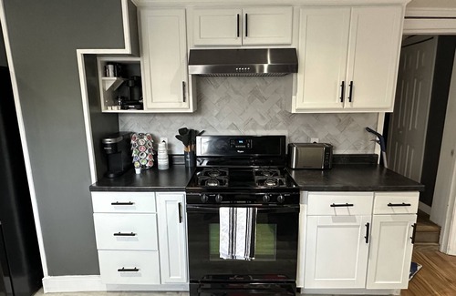 Westover House | Quite and Peaceful Modern Home Away From Home in the Mountain State!