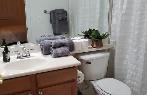 Enterprise House | Quite Private Guest House 1br 1 bath with private entrance