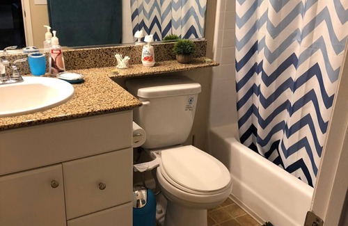 El Camino Real House | Quite room with pool close to UCI