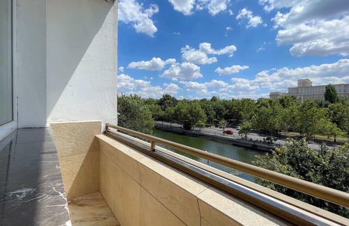 Bucharest City-Centre Apartment | Qult Golden Nest Su