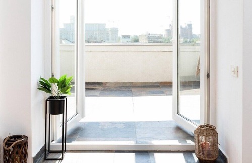 Bucharest City-Centre Apartment | Qult Up in the Sky