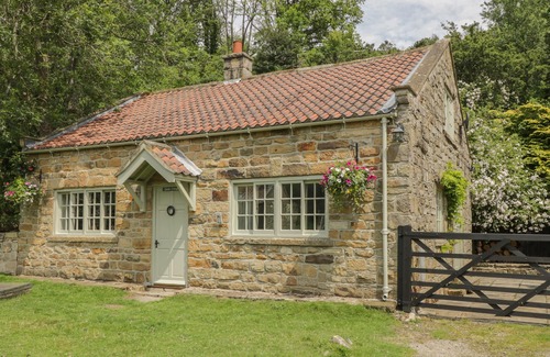 Beck Hole Cottage | QUOITS COTTAGE, family friendly, luxury holiday cottage in Goathland