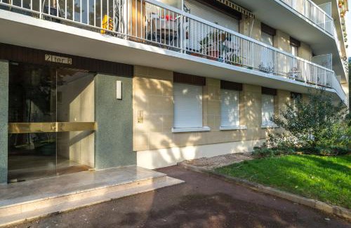 Fontenay-aux-Roses Apartment | Résidence du Parc