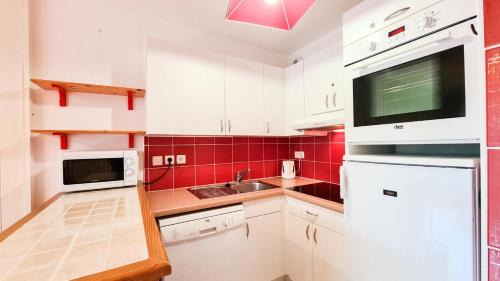 Flaine Apartment | Résidence Les Pleiades - Appartement confortable · Centre station · Balcon MAE-7365