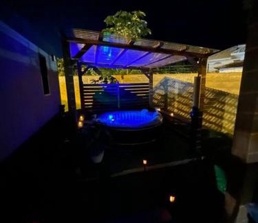 Remire Montjoly Apartment | Résidence Morphée - chaleureux avec jacuzzi