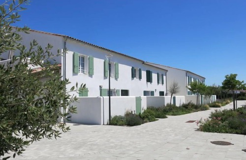 Rivedoux-Plage Apartment | Résidence Odalys Collection Rève d'Ile by Interhome