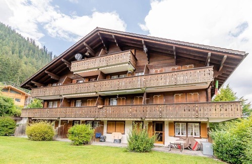 Zweisimmen Apartment | Résidence Sonnegg (Herrli) by Interhome