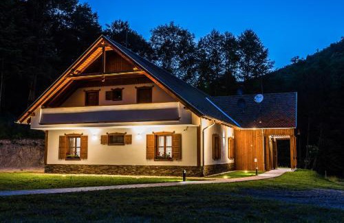 Regec Apartment | RÖNK - Rostallói Turistaház és Látogatóközpont