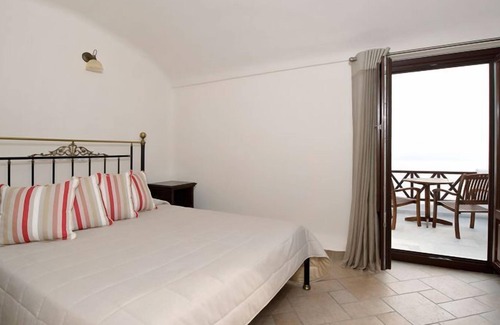 Firostefani Apartment | R 1159 Charon’s Apartment (Maisonette Style) With Break Fast, Sea view & Private Balcony